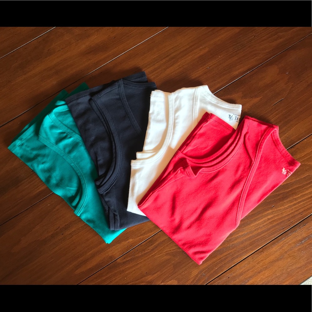 Bundle!!! 4 T-shirt tanks from VS